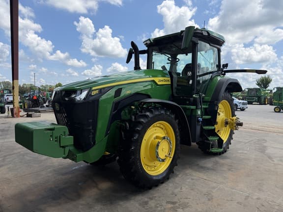 Image of John Deere 8R 310 equipment image 3