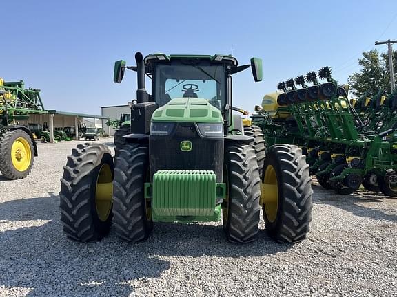 Image of John Deere 8R 340 equipment image 2