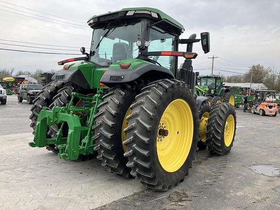 Image of John Deere 8R 340 equipment image 3