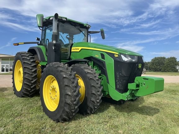 2020 John Deere 8R 340 Equipment Image0