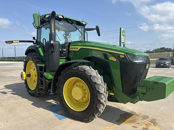 Image of John Deere 8R 340 equipment image 3