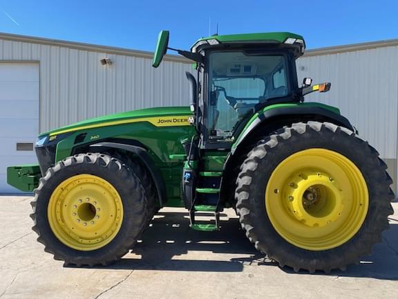 Image of John Deere 8R 340 equipment image 3