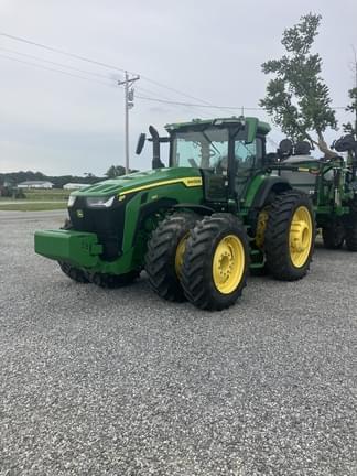 Image of John Deere 8R 340 equipment image 2