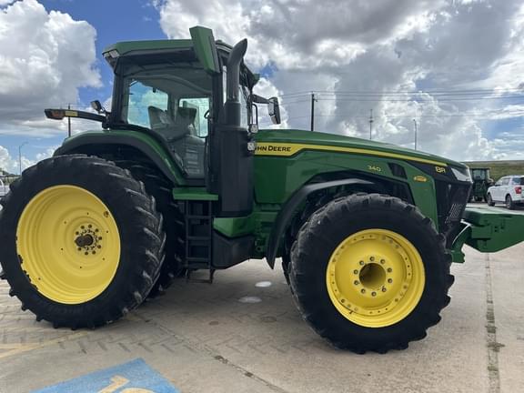 Image of John Deere 8R 340 equipment image 2