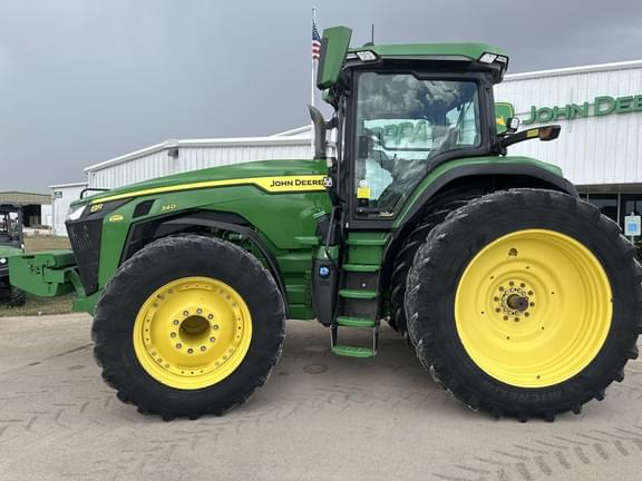 Image of John Deere 8R 340 equipment image 4