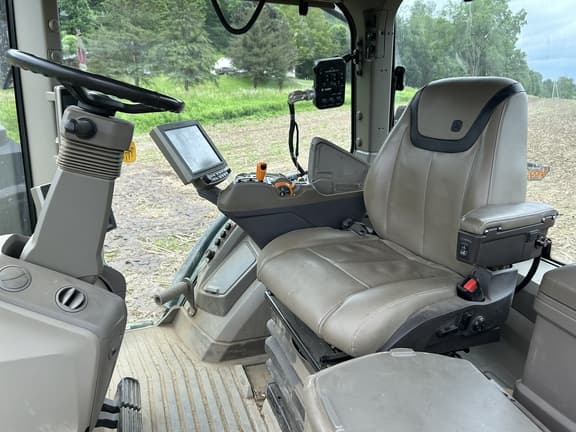 Image of John Deere 8R 340 equipment image 3