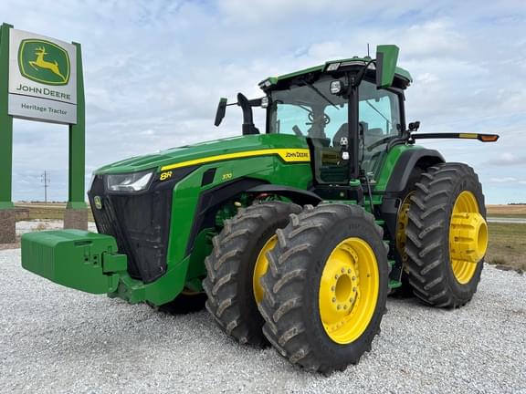 Image of John Deere 8R 370 Primary image