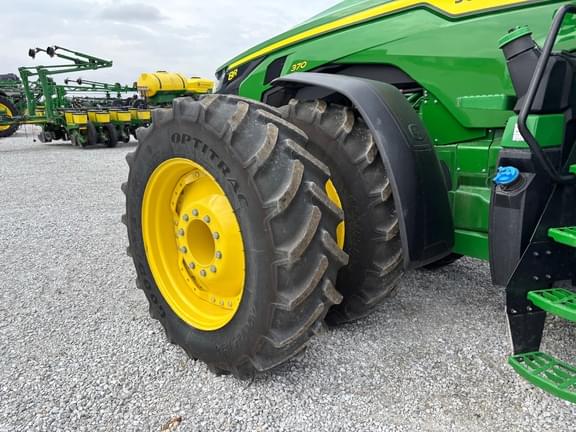 Image of John Deere 8R 370 equipment image 2