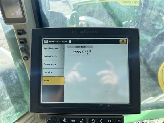 Image of John Deere 8R 370 equipment image 1