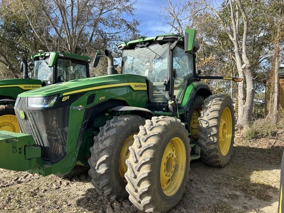 2020 John Deere 8R 370 Equipment Image0
