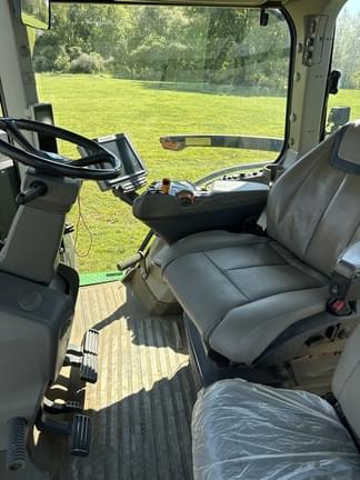Image of John Deere 8R 370 equipment image 4