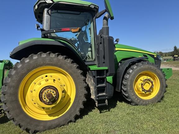 Image of John Deere 8R 370 equipment image 3