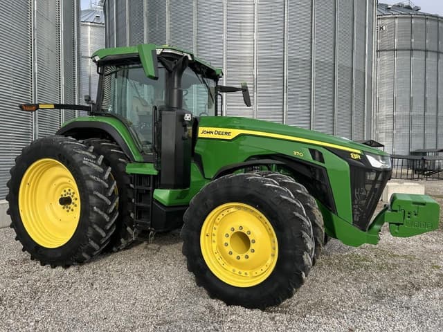 Image of John Deere 8R 370 equipment image 1