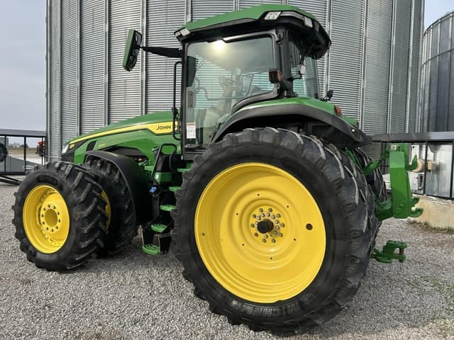 Image of John Deere 8R 370 equipment image 4