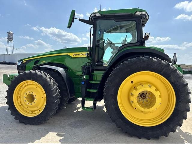 Image of John Deere 8R 370 equipment image 4