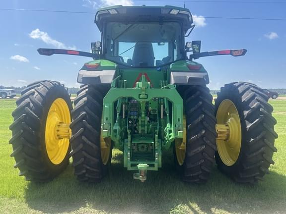 Image of John Deere 8R 370 equipment image 2