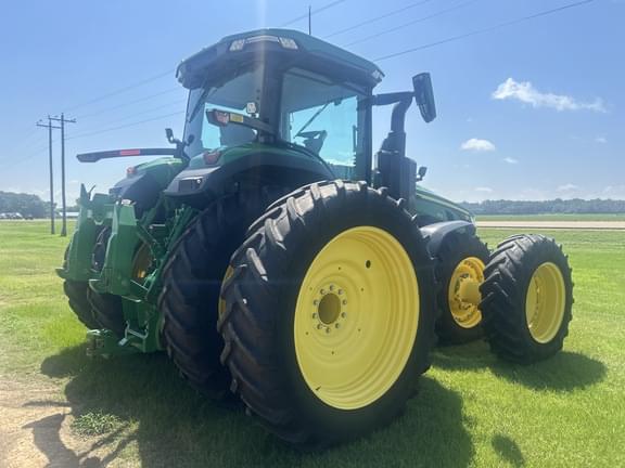 Image of John Deere 8R 370 equipment image 3