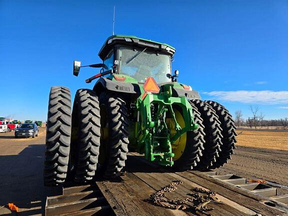 Image of John Deere 8R 370 equipment image 2