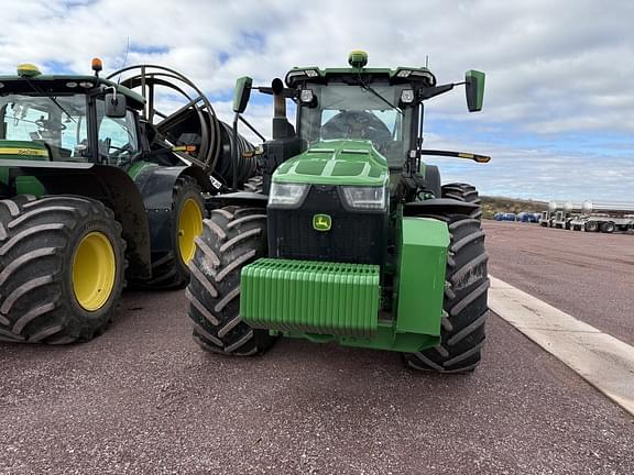 Image of John Deere 8R 370 equipment image 4