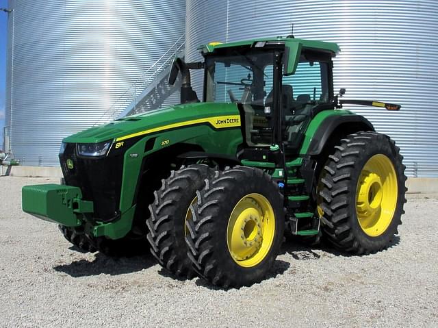 Image of John Deere 8R 370 equipment image 1