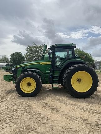 Image of John Deere 8R 370 equipment image 4