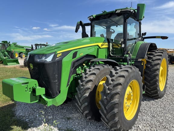 2020 John Deere 8R 370 Equipment Image0