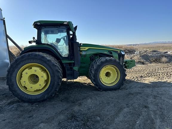 Image of John Deere 8R 370 equipment image 4