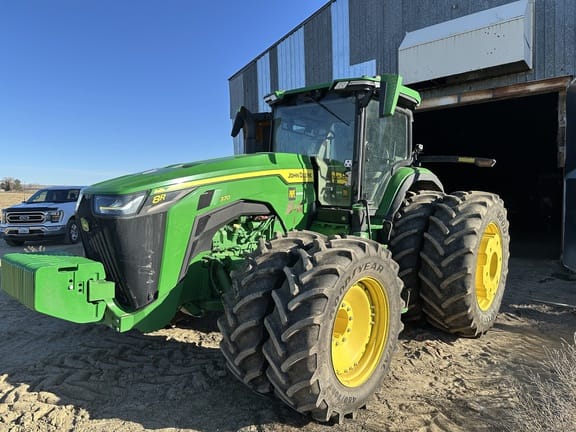 2020 John Deere 8R 370 Equipment Image0