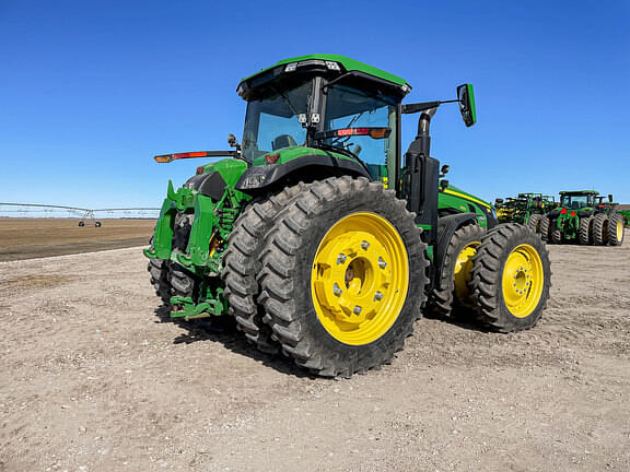 Image of John Deere 8R 370 equipment image 4