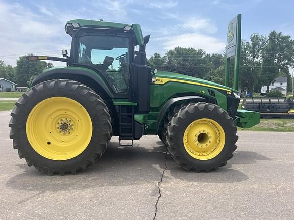 Image of John Deere 8R 370 equipment image 1