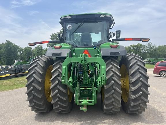 Image of John Deere 8R 370 equipment image 2