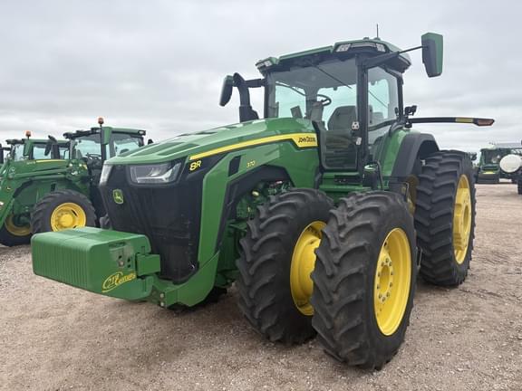 Image of John Deere 8R 370 equipment image 2