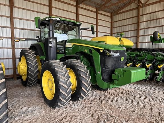 Image of John Deere 8R 370 Primary image