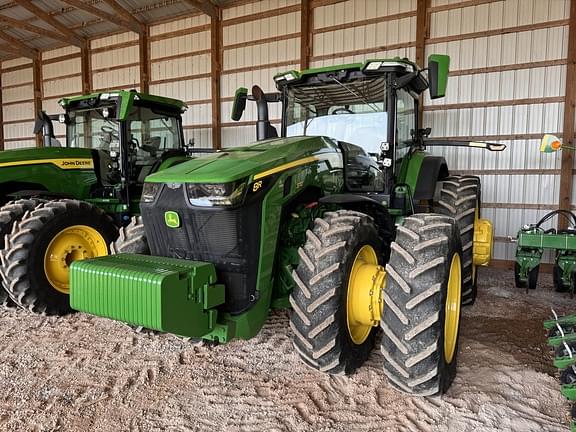 Image of John Deere 8R 370 equipment image 2