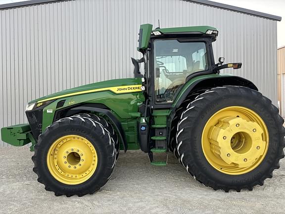 Image of John Deere 8R 370 Primary image