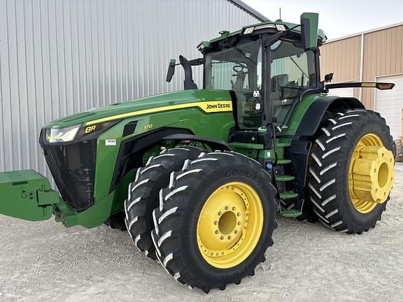 Image of John Deere 8R 370 equipment image 2