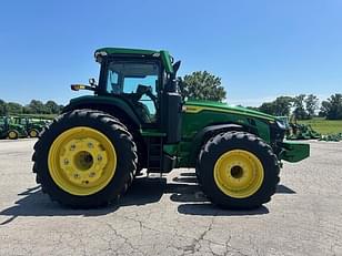 Main image John Deere 8R 370 5