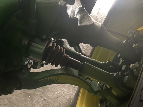 Image of John Deere 8R 370 equipment image 4