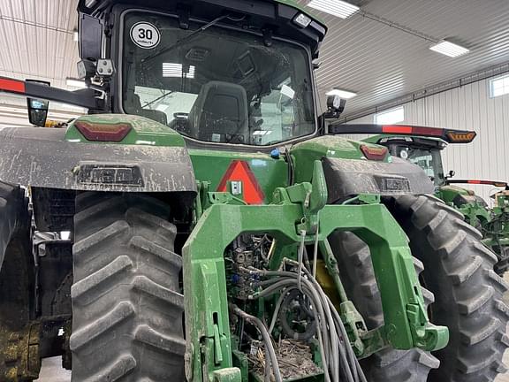 Image of John Deere 8R 370 equipment image 4