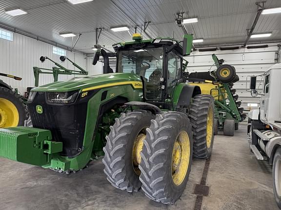 Image of John Deere 8R 370 equipment image 2