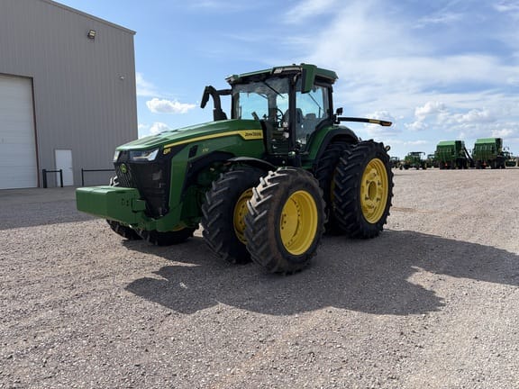 2020 John Deere 8R 370 Equipment Image0