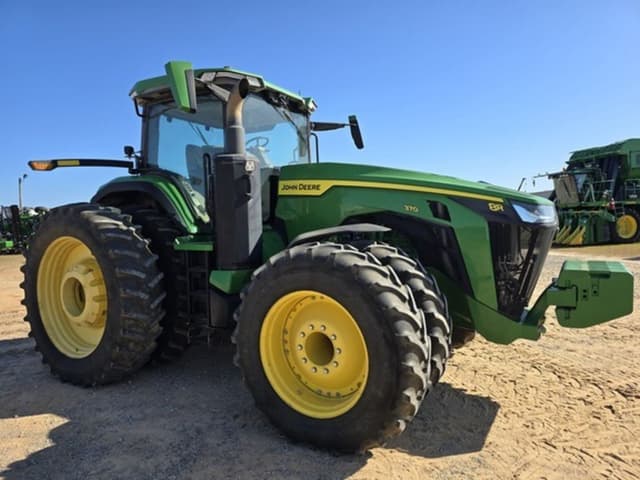 Image of John Deere 8R 370 equipment image 1