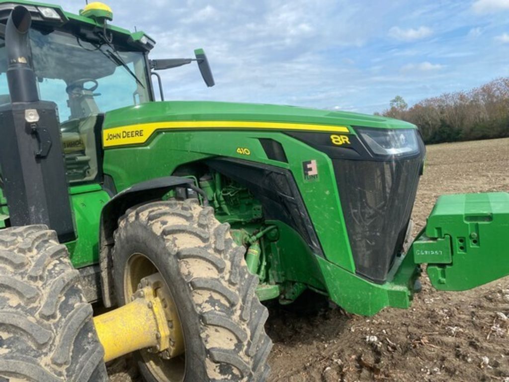 2020 John Deere 8R 410 Equipment Image0