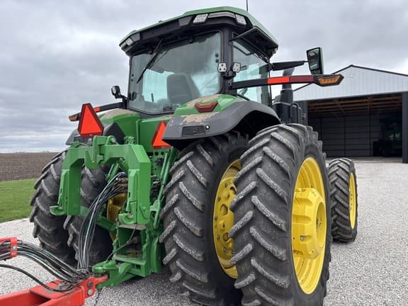Image of John Deere 8R 410 equipment image 4