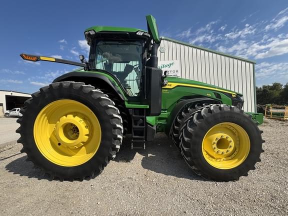Image of John Deere 8R 410 equipment image 2