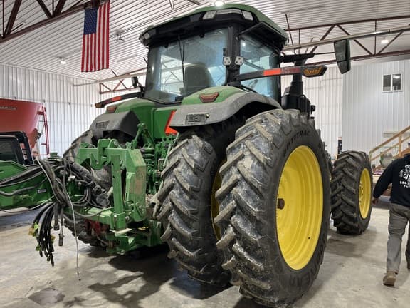 Image of John Deere 8R 410 equipment image 3