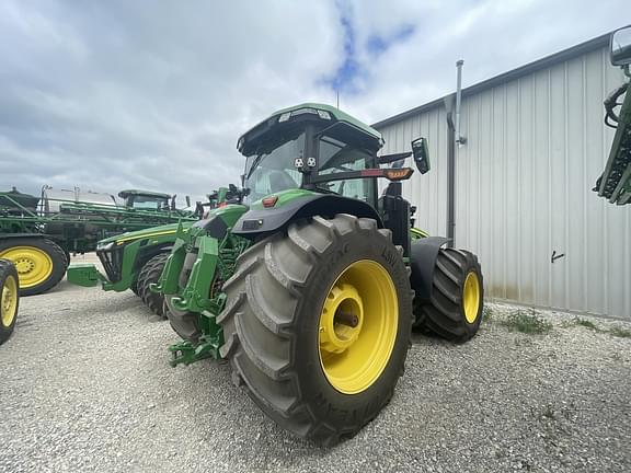 Image of John Deere 8R 410 equipment image 2