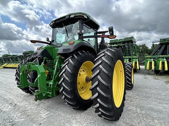 Image of John Deere 8R 410 equipment image 4