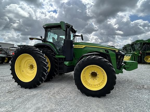 Image of John Deere 8R 410 equipment image 2