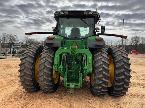 Image of John Deere 8R 410 equipment image 4